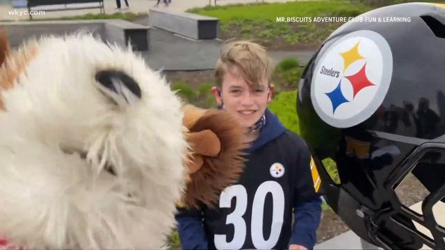 Mr Biscuits Adventure Club: Medina teacher brings the NFL Draft to life in a new way for students смотреть онлайн