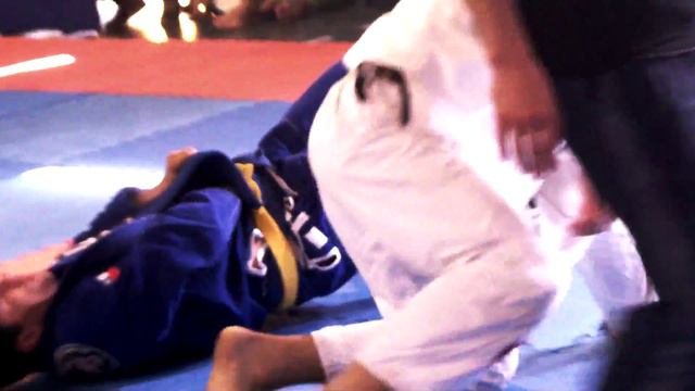 Mateo Trebotic  - Campeonato Andres Peres Jiujitsu -  Octubre 2015