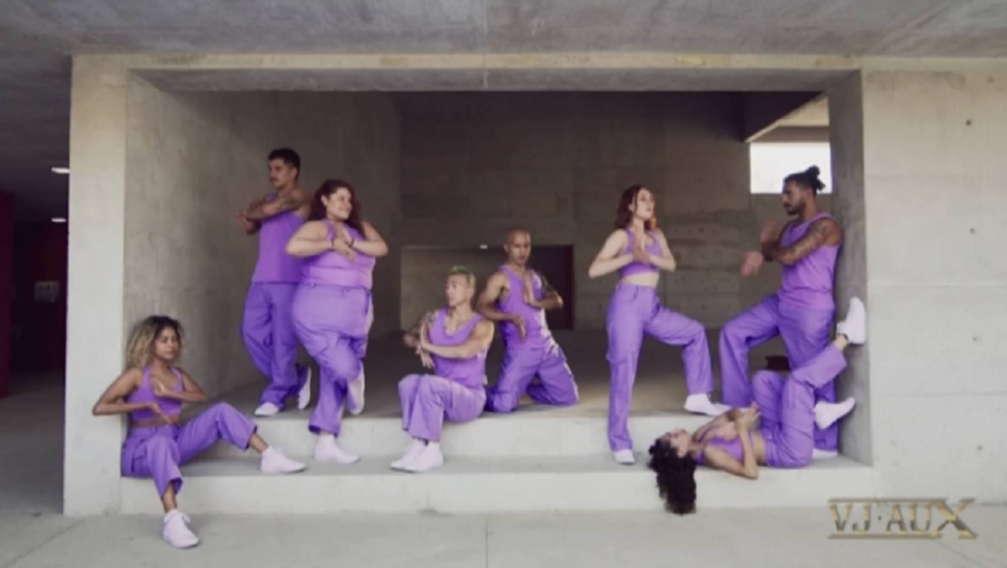 DJ VAL - Makes me wonder (VJ Aux) смотреть онлайн