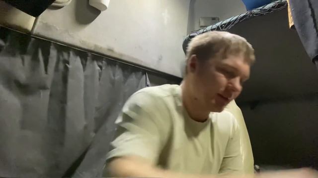 Готовим морепродукты в кабине под пивко. Лучше Вольво может быть только новая Вольво! смотреть онлайн