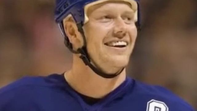 Mats Sundin signed with the canucks смотреть онлайн
