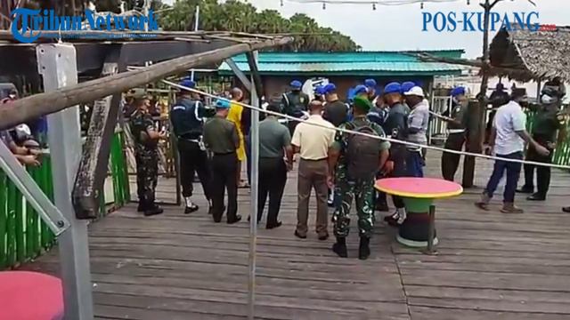 Rekonstruksi Kasus Penganiayaan di Bamboe Cafe Pantai Warna Oesapa смотреть онлайн