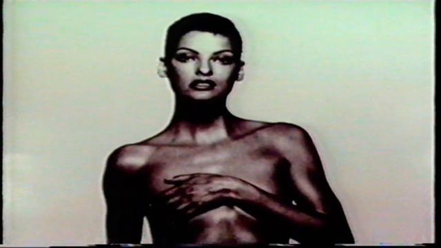 Linda Evangelista Fall 1996 смотреть онлайн