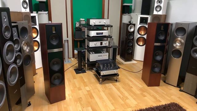 Martin Logan MOTION 60XTi _ Waltz For Django - Accordi Disaccordi смотреть онлайн