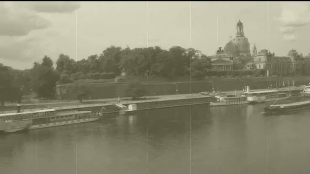 Dresden :  Old Style