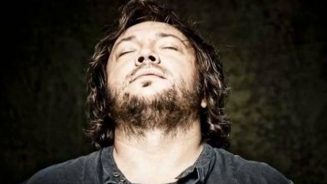 Mietek Szcześniak - Bądź blisko napisy смотреть онлайн