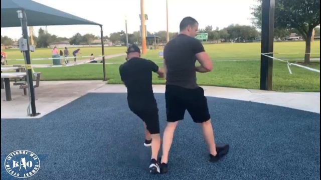 APRENDIENDO SIMETRIA KAO-COMBAT