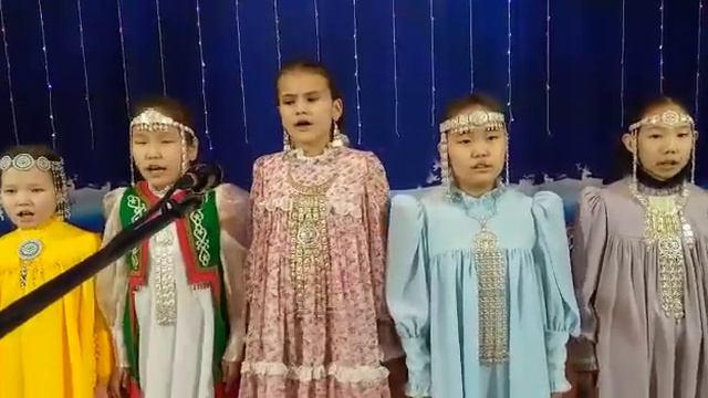 "Сиккиэр" ансамбль, "Ыччат сахаларга" Алампа тылларыгар смотреть онлайн