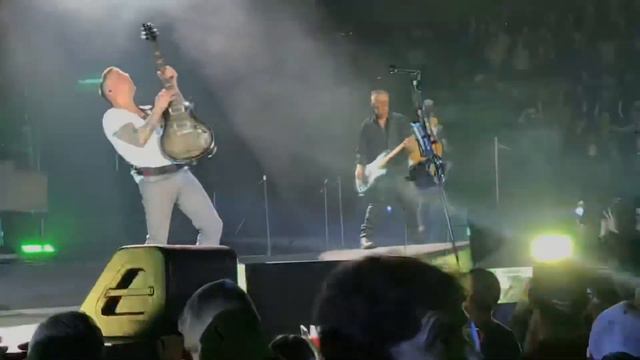 Eric Church & Joanna Cotten “Creepin” смотреть онлайн