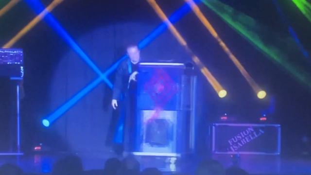 Las Vegas Dreams Magic Showgirls & Illusions-Hans Klok, Mark Desoto, Greg Gleason , Lance Burton