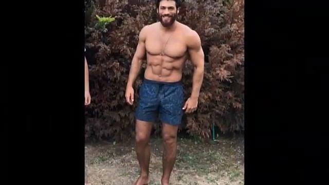 ¿Cuál es el preciado regalo que Can Yaman le dio a la madre de Demet Özdemir? смотреть онлайн