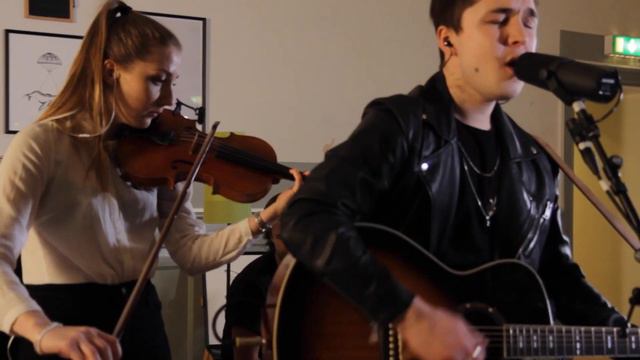 Max John Avalon - Driving Towards The Daylight (Acoustic Sessions - Joe Bonamassa Cover)