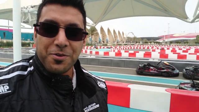 Ferrari World/Yas Marina Circuit Abu Dhabi смотреть онлайн