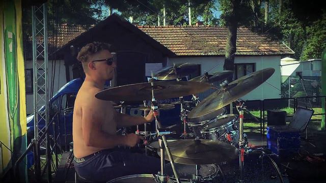 Luka Jelisavcic soundcheck on Mapex saturn V drum kit with Pero Defformero. смотреть онлайн