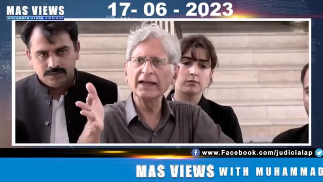 Aitzaz Ashan and Latif Khan Khosa press conference after filed petition against Army Act Courts смотреть онлайн