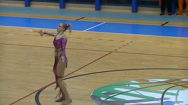 EK Twirl 2016: Lindsey Rhythmic twirl смотреть онлайн