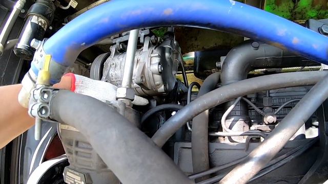 Мещера Е403 покос камыша и попутно испытываю доп.крепление компрессора кондиционера смотреть онлайн