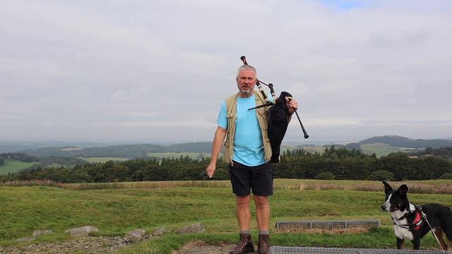 Mrs Mary Anderson of Lochranza, on Cairnpapple (Piping 100 Day 38) смотреть онлайн