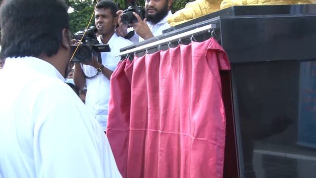 Opening of S.D.Bandaranaike statue "IBULGODA WEERAYA" смотреть онлайн