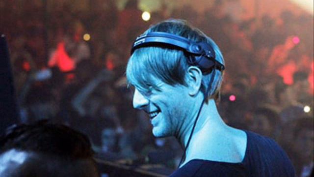 Leo Choi - Just Kiddin (Richie Hawtin mix) смотреть онлайн