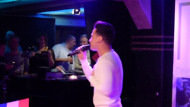 Ryan Dolan - It will Rain (live) смотреть онлайн