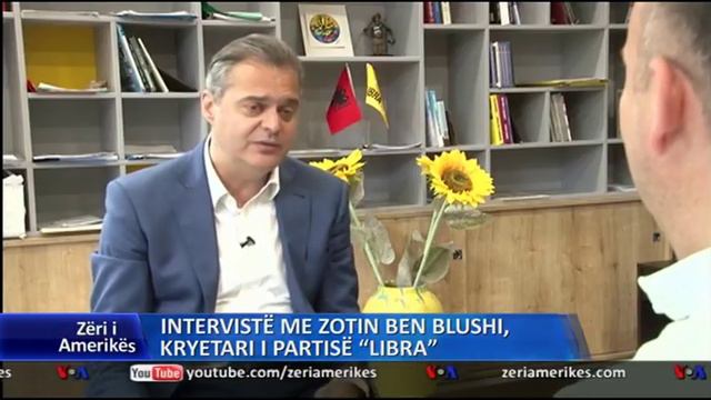 Intervistë me kryetarin e partisë Libra, Ben Blushi смотреть онлайн
