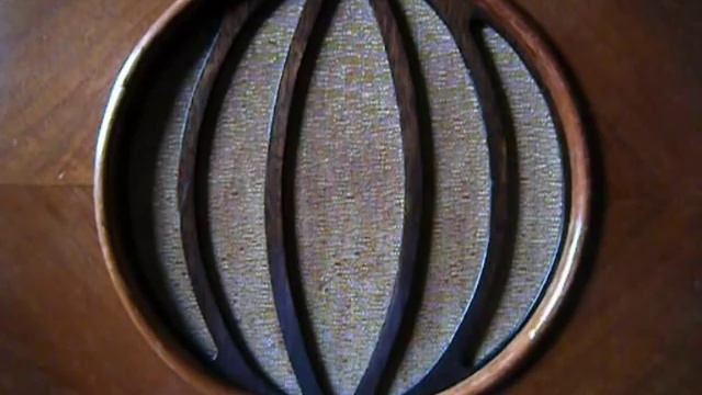 Charles Boyer... Ce petit toit bas...là bas ! смотреть онлайн