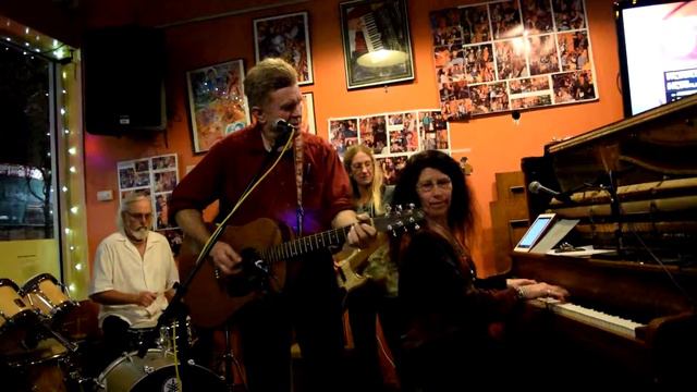 Carl McFarland & House Recipe, 'Work It Out,' Bobby G's Pizzeria, March 1, 2016 смотреть онлайн