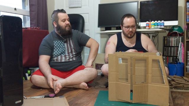 Ken & Phil make a cardboard VW CATBUS!! смотреть онлайн