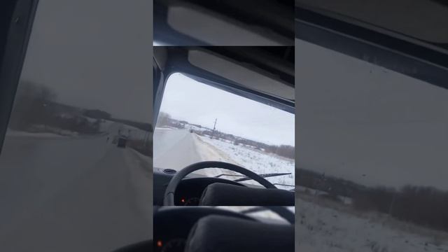 Ледяные дороги #зима #рекомендации #камаз смотреть онлайн
