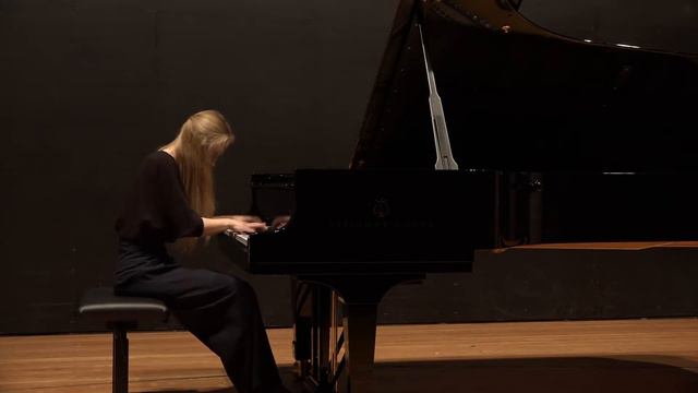 Grażyna Bacewicz - Piano Sonata No. 2: I. Maestoso - Agitato, Neringa Valuntonyte смотреть онлайн