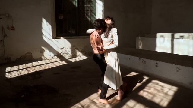 La porta dell'Inferno e i lussuriosi del II cerchio: Paolo e Francesca смотреть онлайн