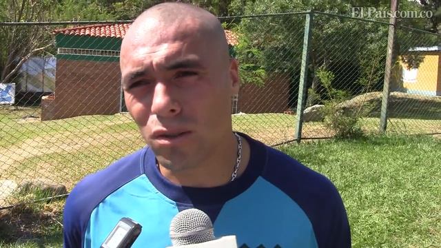 Entrevista con Vladimir Marín, lateral del Deportivo Cali смотреть онлайн