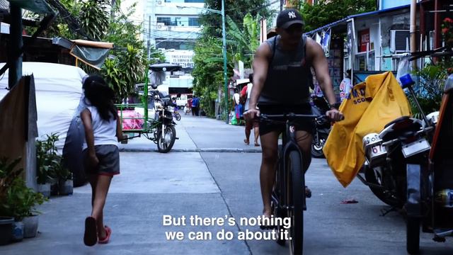 What happens to the residents of EMBO barangays? | Look Through: EMBO смотреть онлайн