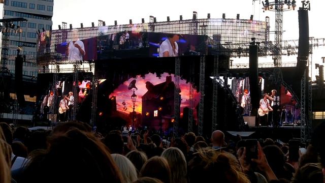 Håkan Hellström & Sven-Bertil Taube - För sent för Edelweiss (Live, Ullevi) смотреть онлайн