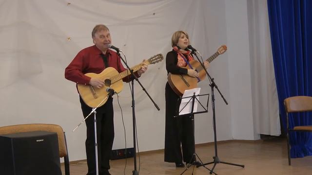 Ирина Барабаш и Юрий Черкашин - Мне твердят... (автор - Юрий Визбор) смотреть онлайн