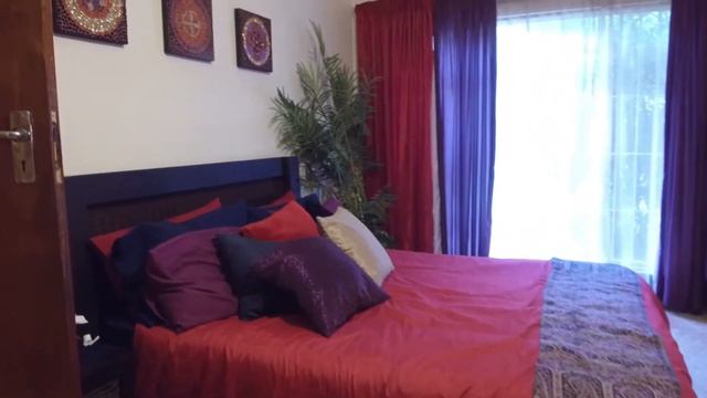 Large Home With Big Yard And Garden Cottage For Sale - Kempton Park