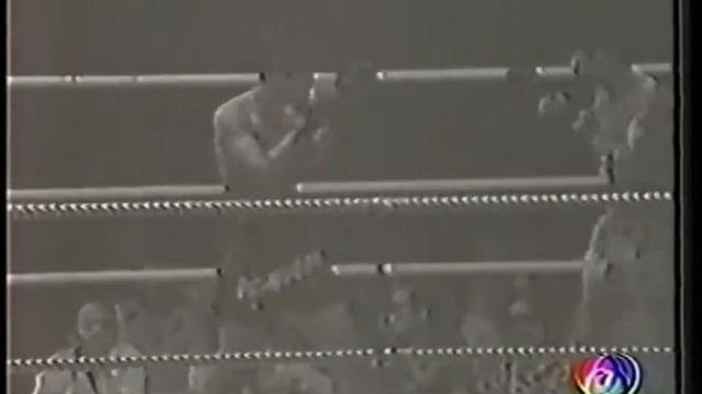 Nongkhai Sor Prasartporn vs Khunpholnoi Kiatsuriya смотреть онлайн