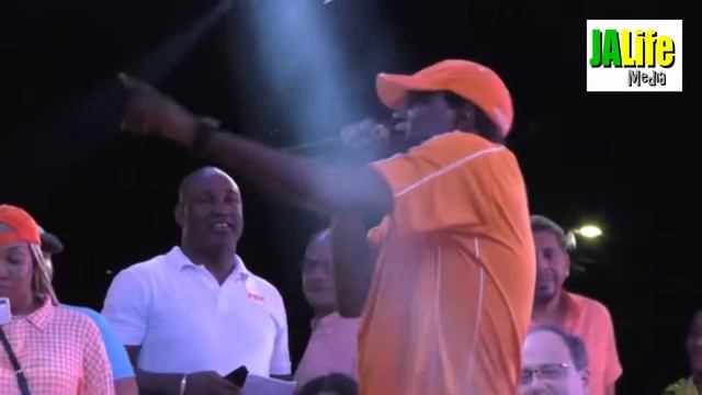 Veteran deejay PETER METRO performing at PNP meeting in Arnett Gardens смотреть онлайн