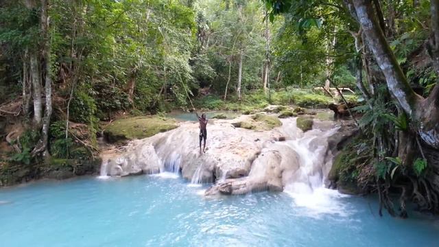 Rope Swing at Blue Hole Mineral Falls with Karl Lawrence - Paradise Vacations