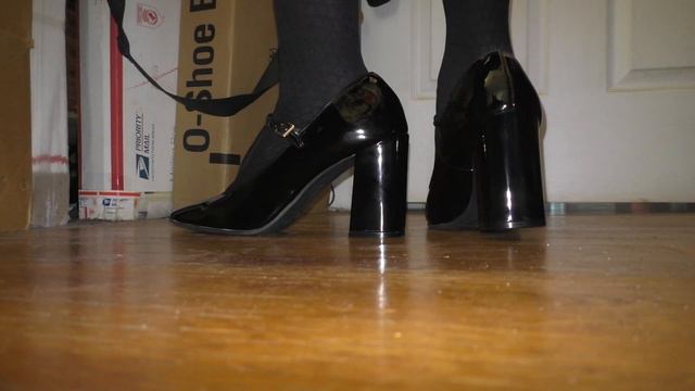 A Man in Heels - Black Patent Brash Haddie T-Strap Mary Janes смотреть онлайн