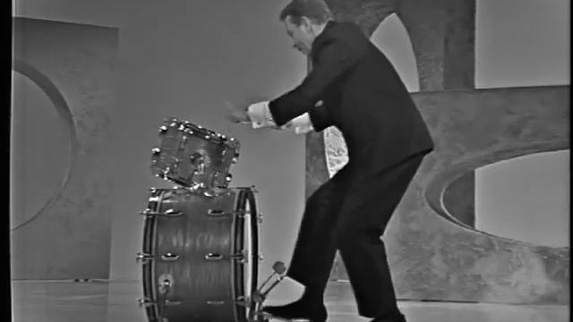 "Fascinating Rhythm" sung by Mel Torme' смотреть онлайн