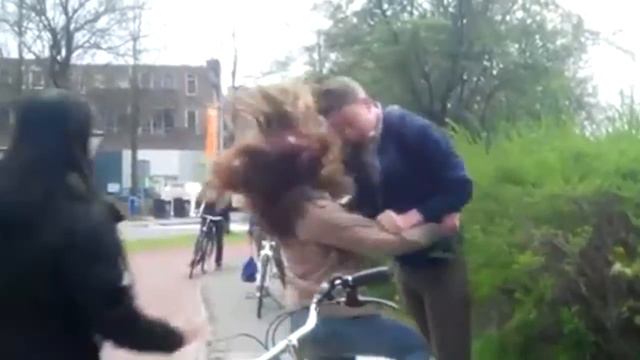 Tommy Headbut смотреть онлайн