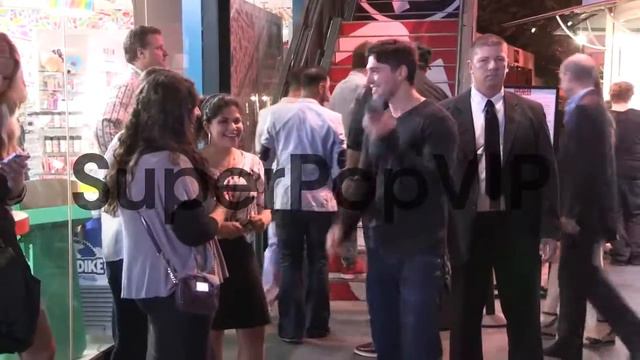 Robert Adamson greets fans at Pop Star Premiere in LA at ... смотреть онлайн