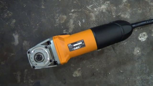 Как работать болгаркой  AEG ,достоинства и недостатки.