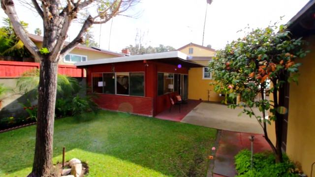 The Berns Team Presents 221 N. Magnolia Monrovia CA смотреть онлайн