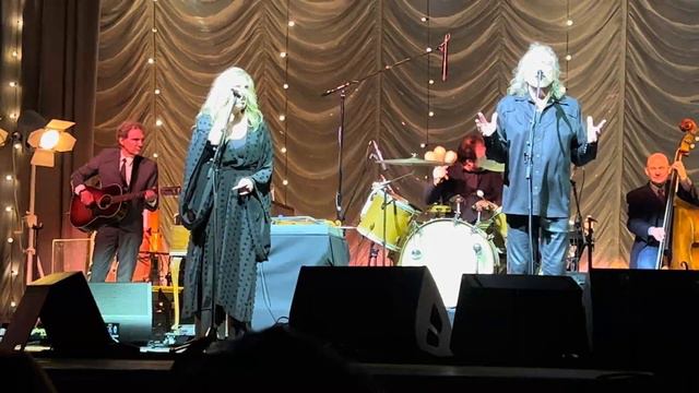 Robert Plant and Alison Krauss - The Battle of Evermore, Live in Kansas City, MO (5/5/2023) смотреть онлайн