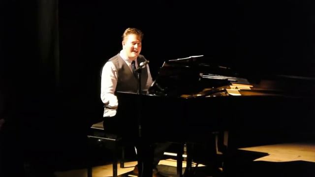 Poisoning Pigeons in the Park by Tom Lehrer. Performed by Ben Eagle смотреть онлайн