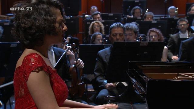 Piano Concerto No 2, Rachmaninoff -  Gianandrea Noseda, Khatia Buniatishvili