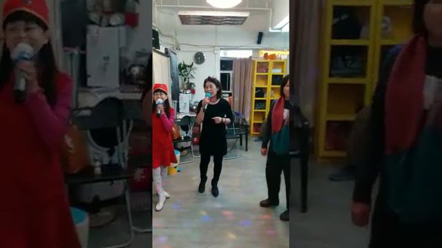 小丸子&秀琼唱[歡樂年年]鄭少秋 смотреть онлайн